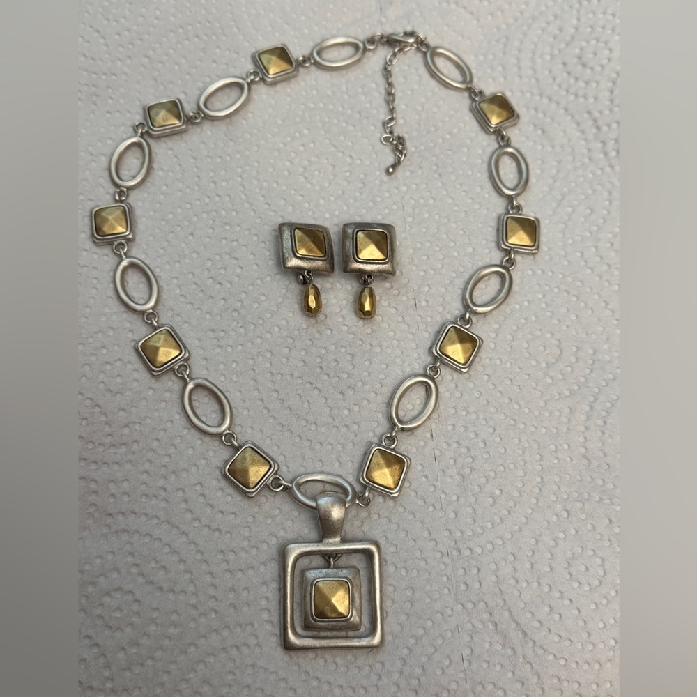 Premier necklace and earings